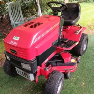 Westwood S1300 ride on mower - great runner !!