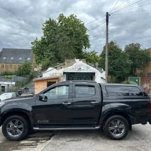 2018 Isuzu D-Max 1.9 Blade Double Cab 4x4 PICK UP Diesel Manual - Image 6