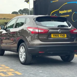 2016 Nissan Qashqai 1.5 dCi Acenta 2WD Diesel Manual Hatchback - Image 3
