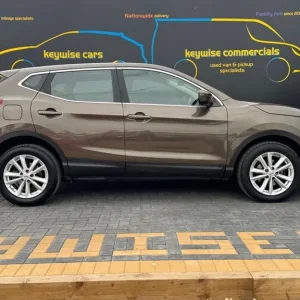 2016 Nissan Qashqai 1.5 dCi Acenta 2WD Diesel Manual Hatchback - Image 6
