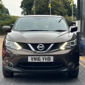 2016 Nissan Qashqai 1.5 dCi Acenta 2WD Diesel Manual Hatchback - Image 8
