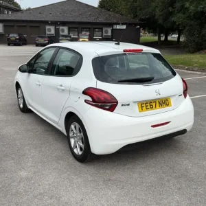 2017 Peugeot 208 1.2L Hatchback Manual - Image 5