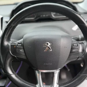 2017 Peugeot 208 1.2L Hatchback Manual - Image 7