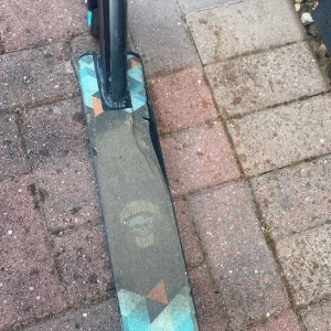Kids stunt scooter - Image 3