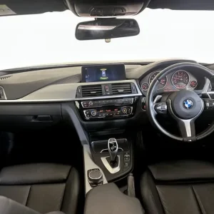 2019 BMW 4 Series 420i M Sport Coupe - Image 3
