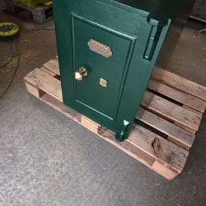 W E Brain Antique Safe - Image 2