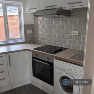 1 bedroom maisonette in Church Road, Gurnard, Hove, Brighton and Hove - Image 7