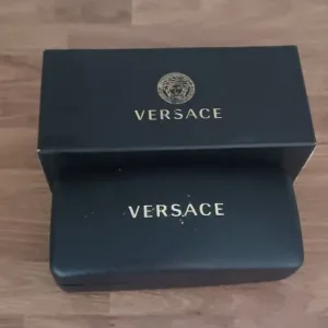 Versace Medusa sunglasses - Image 6
