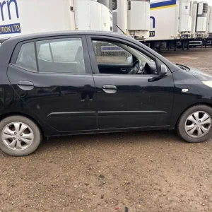 2011 Hyundai i10 1.2 Style 5dr Hatchback - Image 3