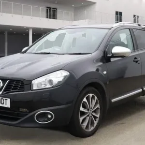 2012 Nissan Qashqai 1.6 dCi Tekna 4WD Hatchback - Image 2