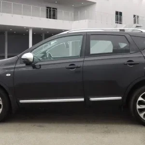 2012 Nissan Qashqai 1.6 dCi Tekna 4WD Hatchback - Image 6