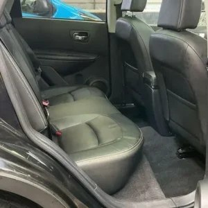 2012 Nissan Qashqai 1.6 dCi Tekna 4WD Hatchback - Image 8