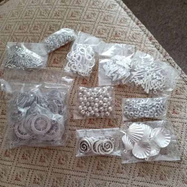 Necklace holders