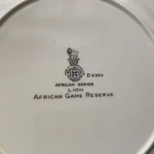 Royal Doulton Africa Series Large Dinner Plates - Image 2