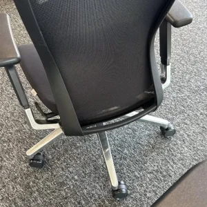 Sidiz T50 mesh back office chair - Image 4