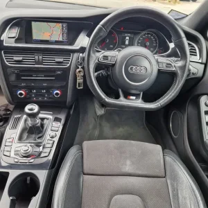 2012 Audi A4 Avant Black Edition Sline - Image 8