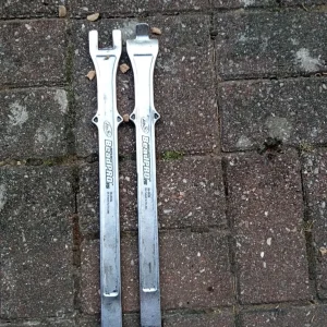 Tyre levers