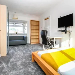 IKEA malm bed and mattress - Image 2