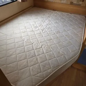 2009 Bailey Ranger 460 4 Berth Lightweight Caravan with Awning - Image 7