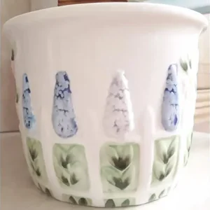 Cream White Raised Floral Jardiniere Pot 120mm x 158mm - Image 3