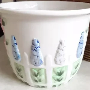 Cream White Raised Floral Jardiniere Pot 120mm x 158mm - Image 7