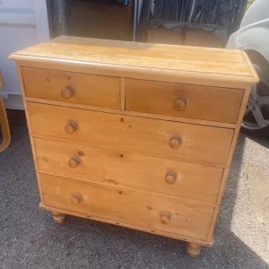 Pine Chest of Drawers