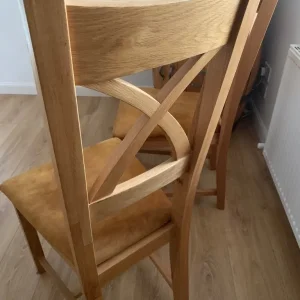 Oak dining chairs as new - Image 3