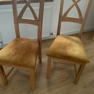 Oak dining chairs as new - Image 5