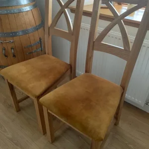 Oak dining chairs as new
