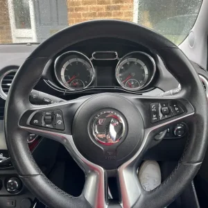 Vauxhall Adam 1.4 2013 hatchback, 3 doors, manual - Image 3
