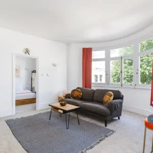 1 bedroom flat in Sillwood Road, hampton, London Borough of Richmond upon Thames - Image 2