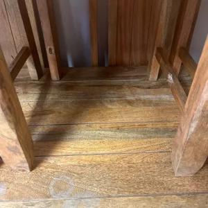 Table and 6 chairs - Image 3