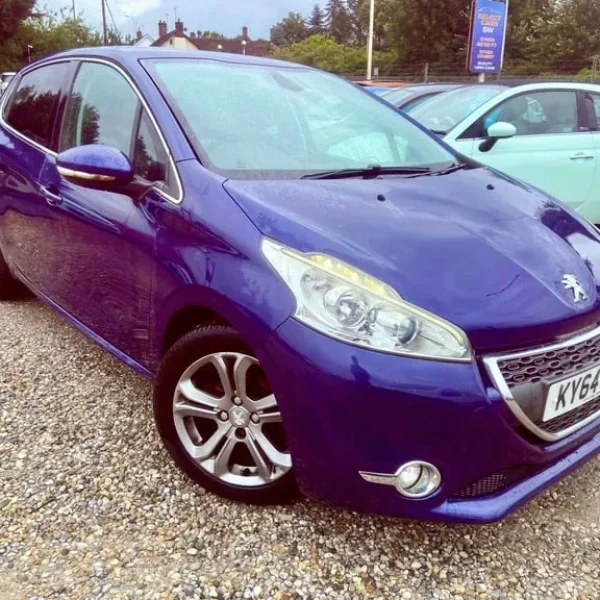 2014 Peugeot 208 1.4 HDi Allure Hatchback