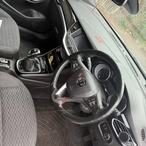 Vauxhall Astra Hatchback 2015 Manual 1399cc 5-door - Image 5