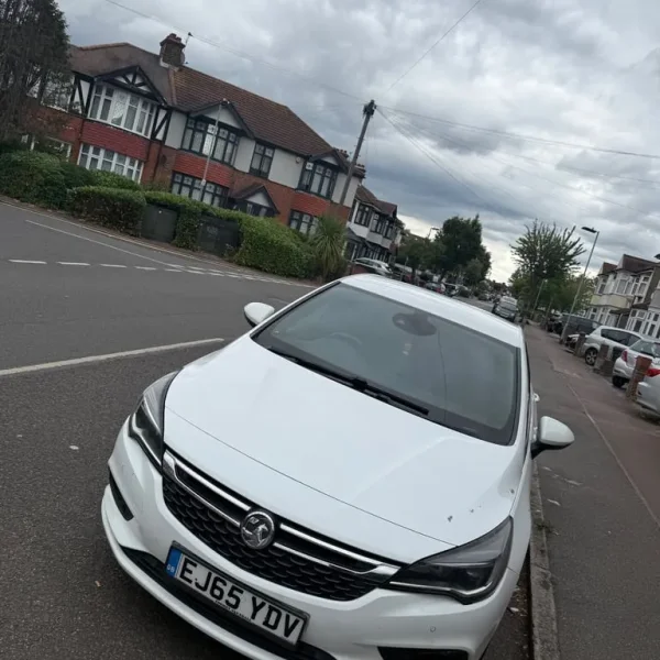 Vauxhall Astra Hatchback 2015 Manual 1399cc 5-door