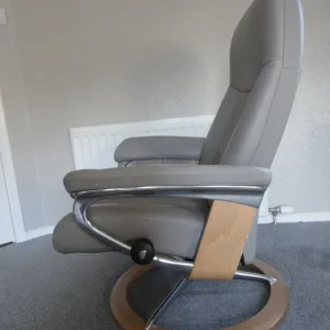 Ekornes Stressless large grey leather consul recliner with footstool - Image 6