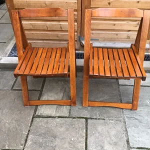 Two identical wooden folding garden chairs with latted seats - Image 2