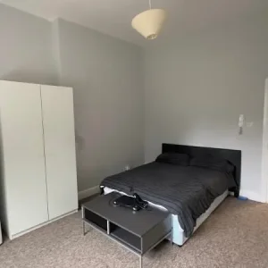 🌿Fully Furnished Room with Garden Access
