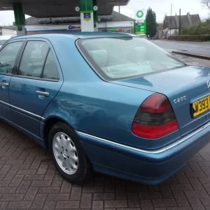 2000 Mercedes-Benz C-Class 2.8 C280 Elegance 4dr Saloon Petrol Automatic - Image 6