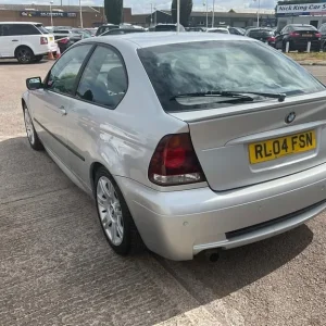 2004 BMW 3 Series Sport Hatchback Manual - Image 4