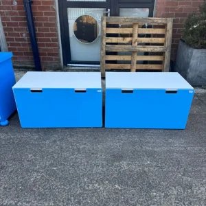 Large blue and white pull out storage box, 2 available - Image 2