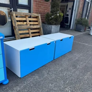 Large blue and white pull out storage box, 2 available - Image 3