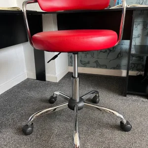 Luxury Red Leather Swivel Chair – Hardly Used - Image 3