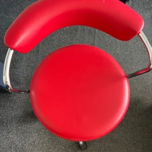Luxury Red Leather Swivel Chair – Hardly Used - Image 5