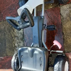 Unisex white and black go kart - Image 6