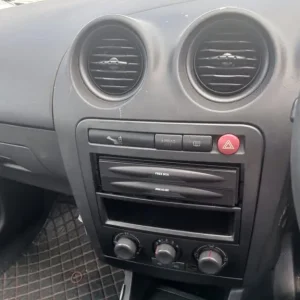 2003 SEAT Ibiza 1.2 12v S Hatchback 5dr Petrol Manual - Image 6