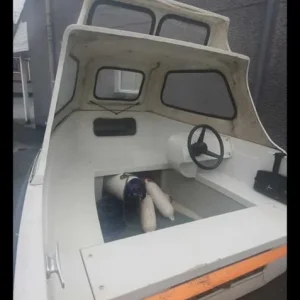 2014 Orkney 440 boat with 20HP engine - Image 6
