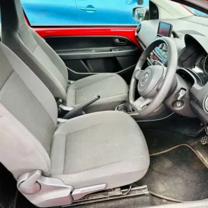 2012 Volkswagen Up! 1.0L 3-door hatchback petrol manual - Image 4