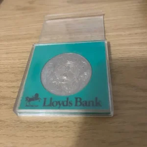 1977 Queen Elizabeth II Silver Jubilee Crown Coin - Image 4