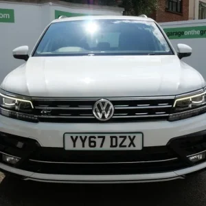 2017 Volkswagen Tiguan 2.0 TDI R-Line DSG 4Motion Euro 6 (s/s) 5dr Diesel - Image 3